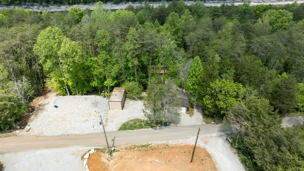 2040 Echo Point Road Bronston KY 42518