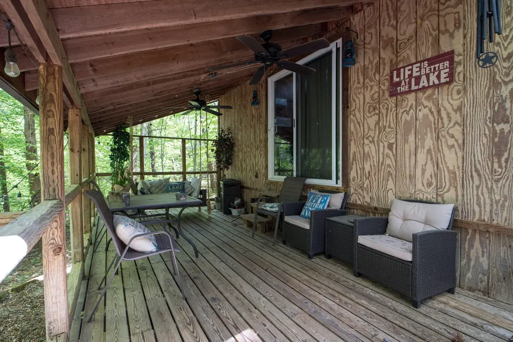 2040 Echo Point Road Bronston KY 42518