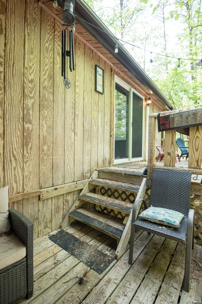 2040 Echo Point Road Bronston KY 42518