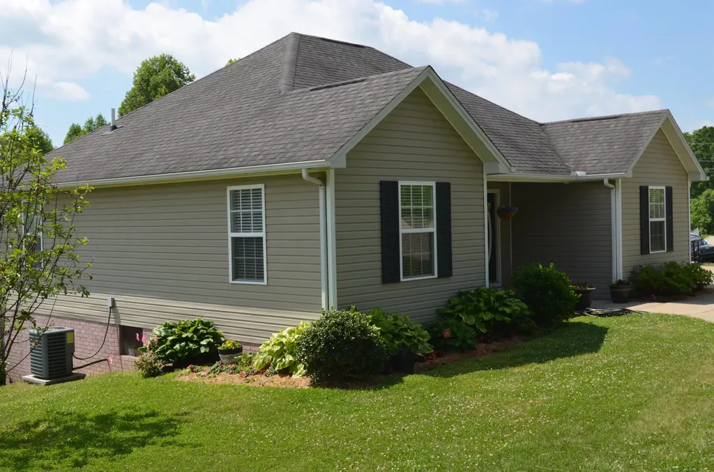15 Delmas Gilliam Road London KY 40741