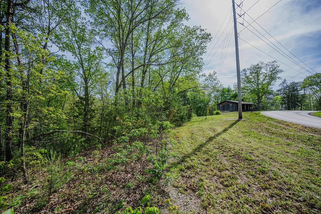 2463 Virden Ridge Road Clay City KY 40312