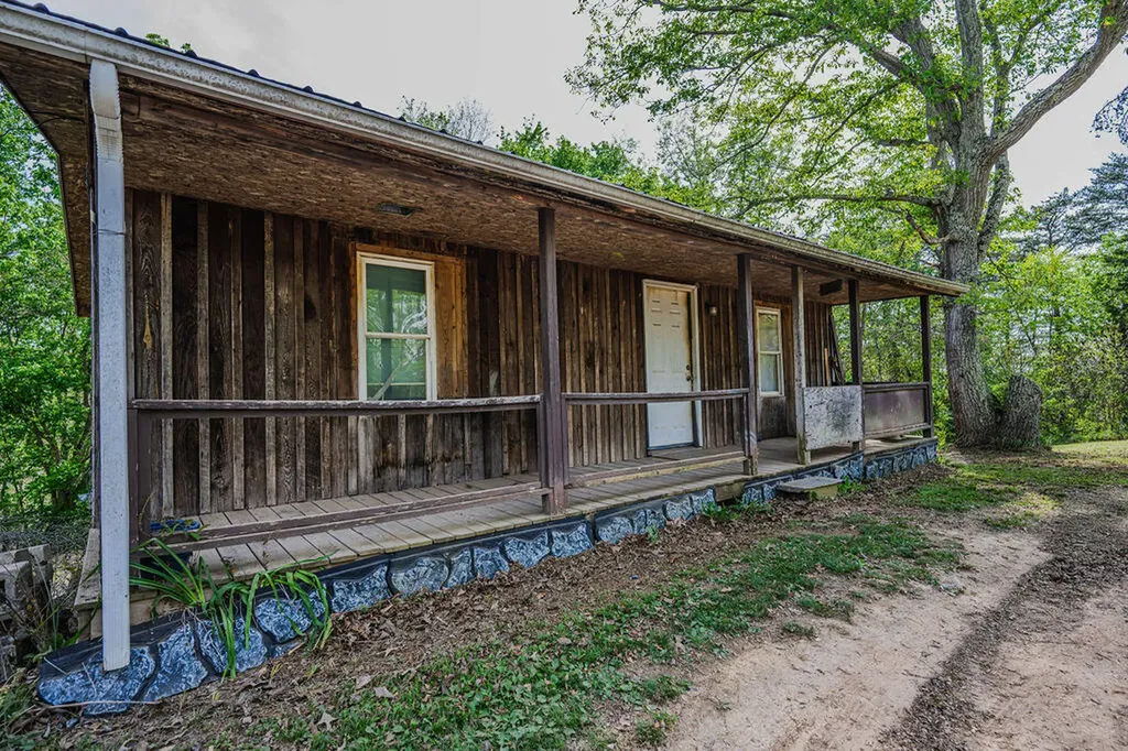 2463 Virden Ridge Road Clay City KY 40312