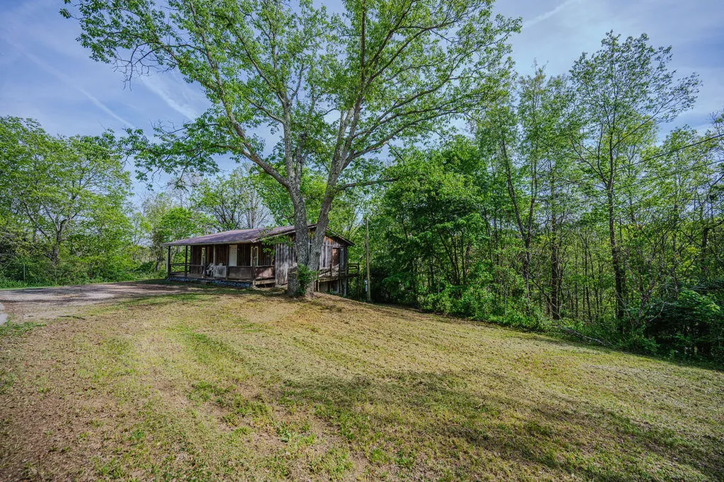 2463 Virden Ridge Road Clay City KY 40312