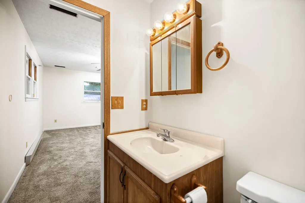 2371 State Highway 1568 Monticello KY 42633