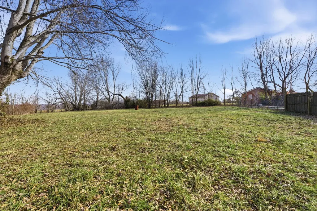 99 Orchard Street Crab Orchard KY 40419