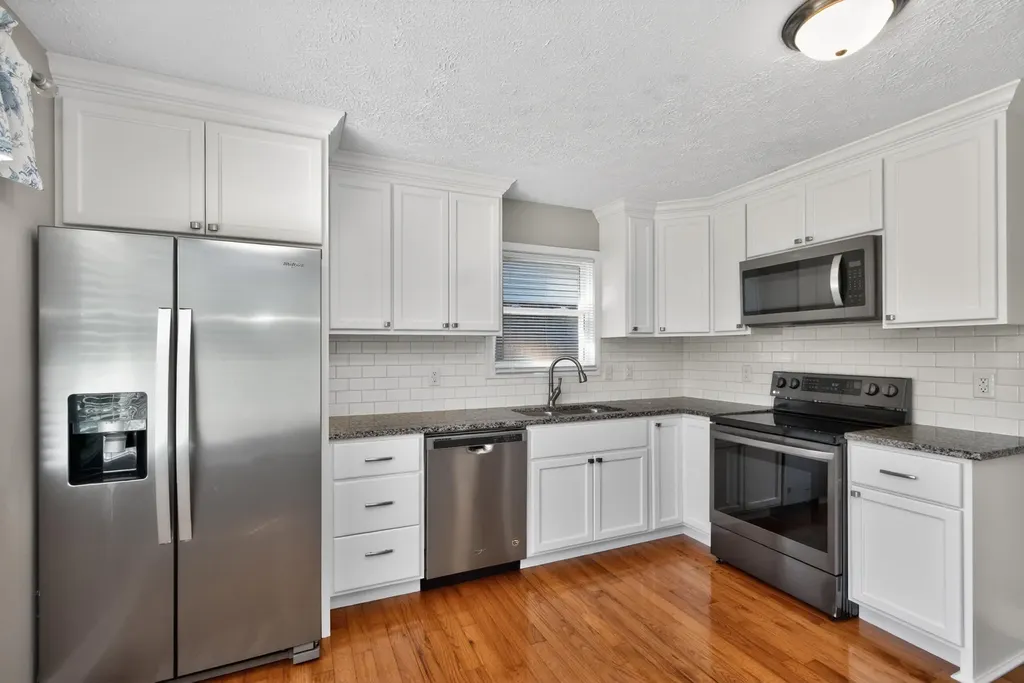1407 Beulah Park Lexington KY 40517