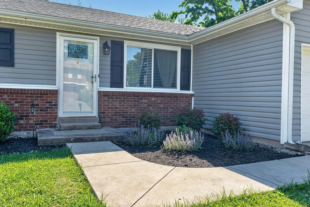 1407 Beulah Park Lexington KY 40517