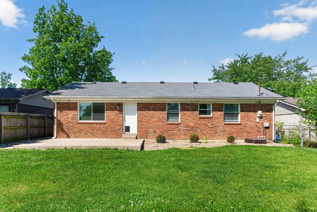 1407 Beulah Park Lexington KY 40517