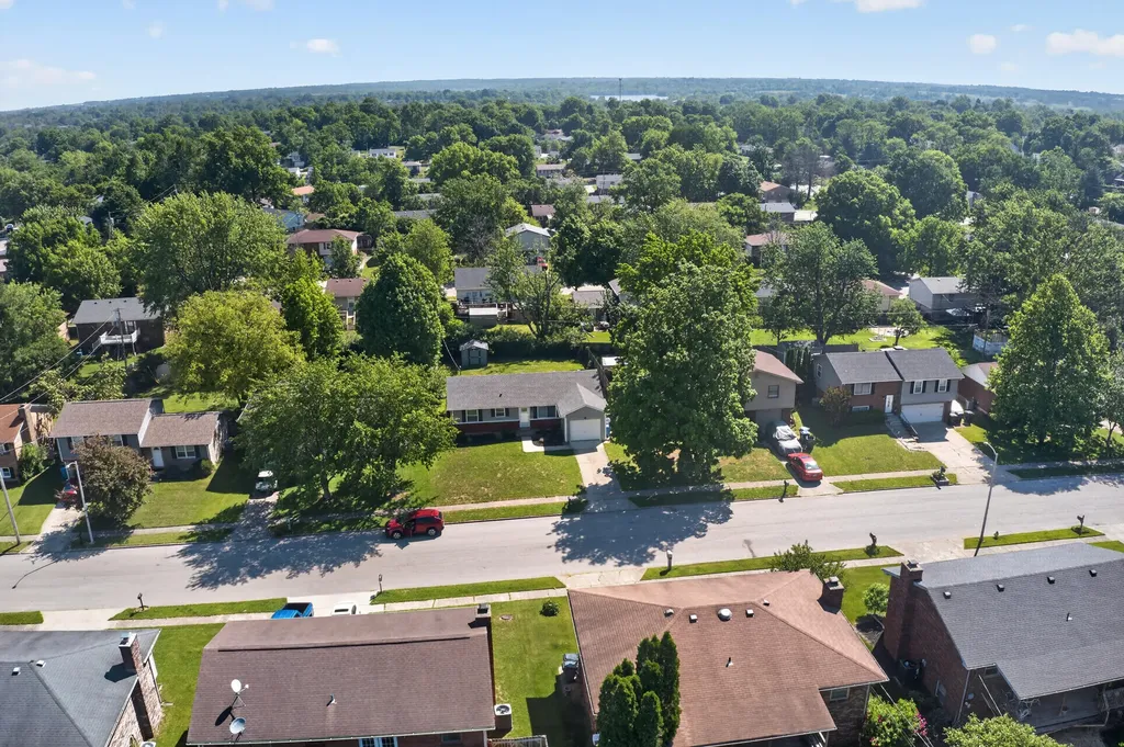 1407 Beulah Park Lexington KY 40517
