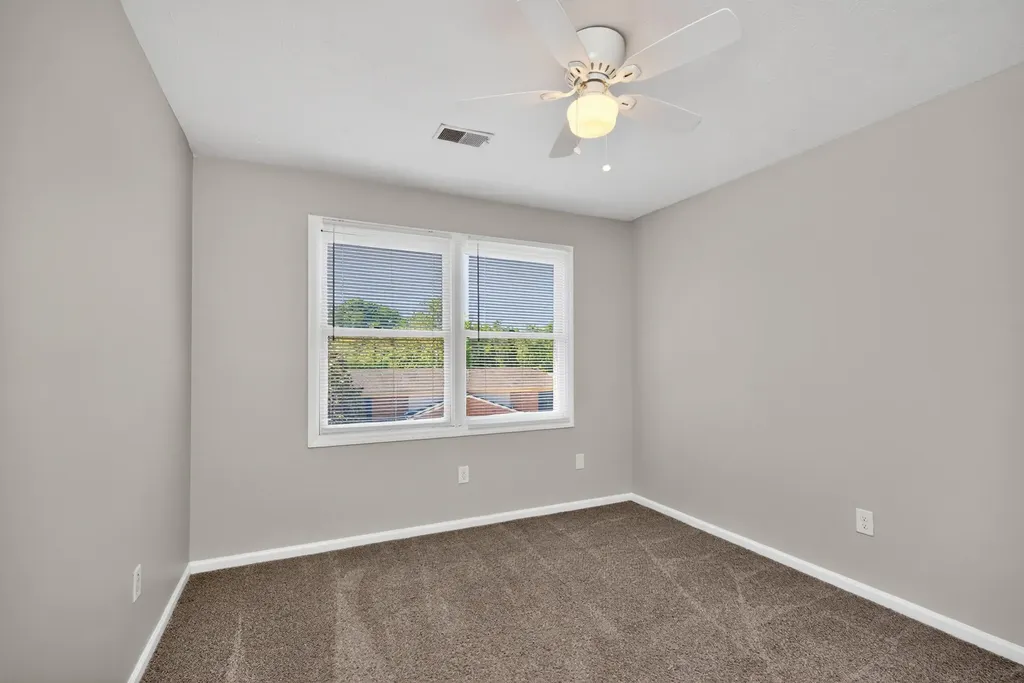 3413 Springlake Drive Lexington KY 40517