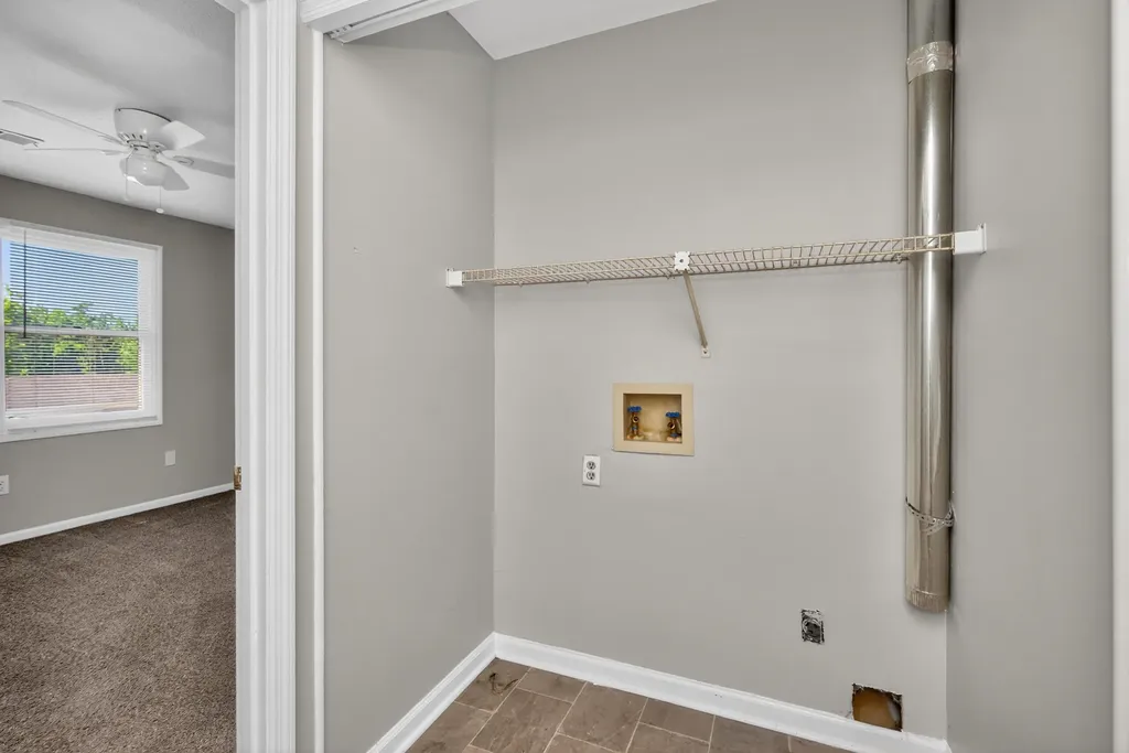 3413 Springlake Drive Lexington KY 40517