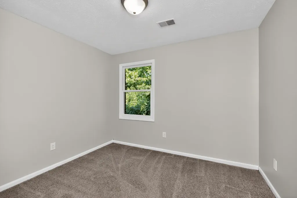 3413 Springlake Drive Lexington KY 40517