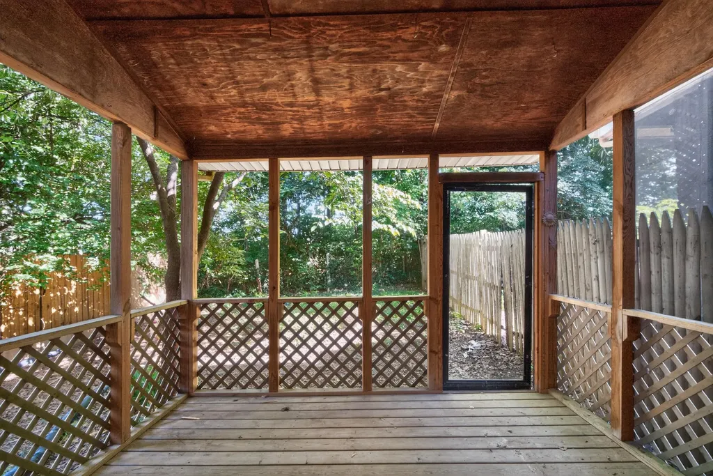 3413 Springlake Drive Lexington KY 40517