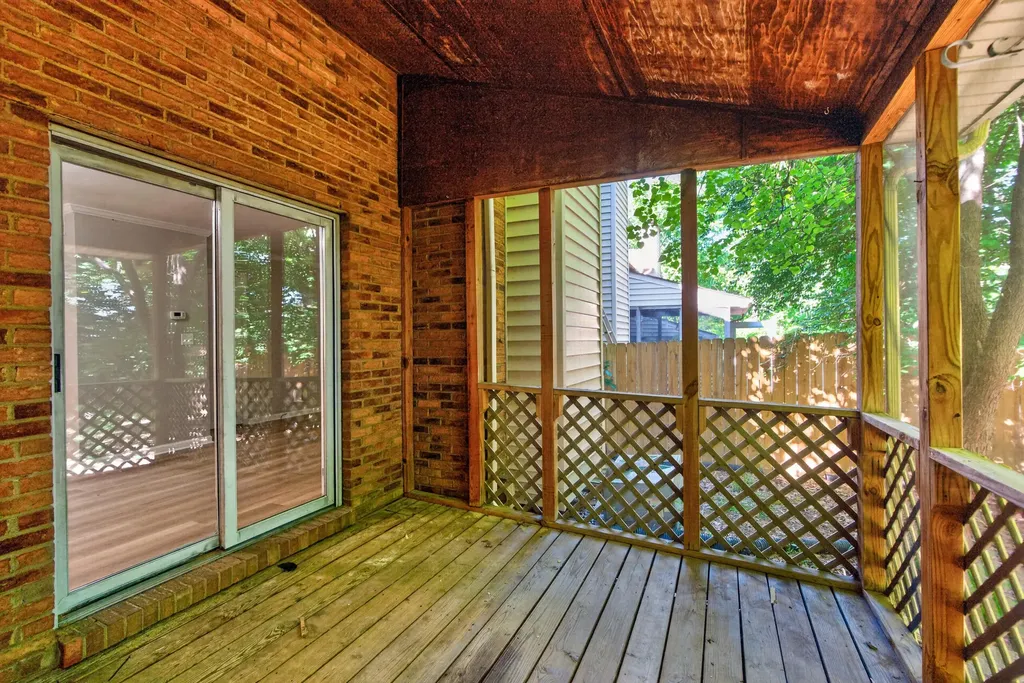 3413 Springlake Drive Lexington KY 40517