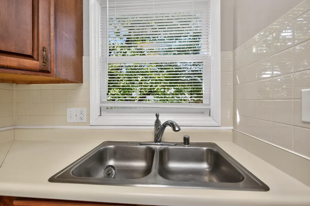 3413 Springlake Drive Lexington KY 40517