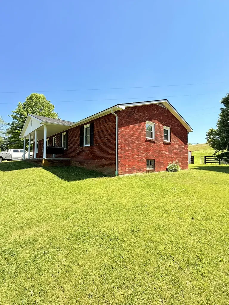3439 Upper Jackstown Road Carlisle KY 40311