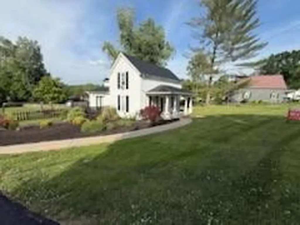 203 Fairgrounds Street Columbia KY 42728