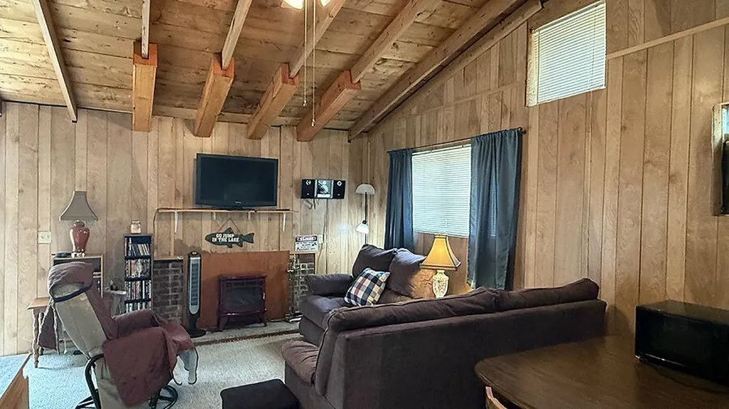 277 Camp Attrahunt Road Monticello KY 42633
