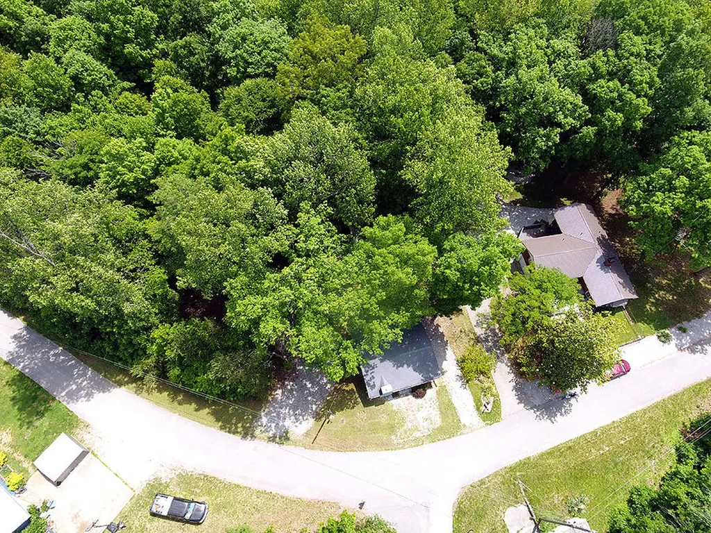 277 Camp Attrahunt Road Monticello KY 42633
