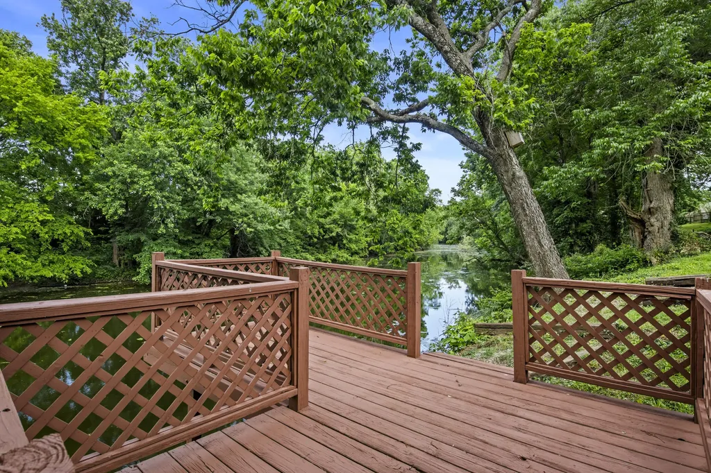 148 Barren River Boulevard Georgetown KY 40324