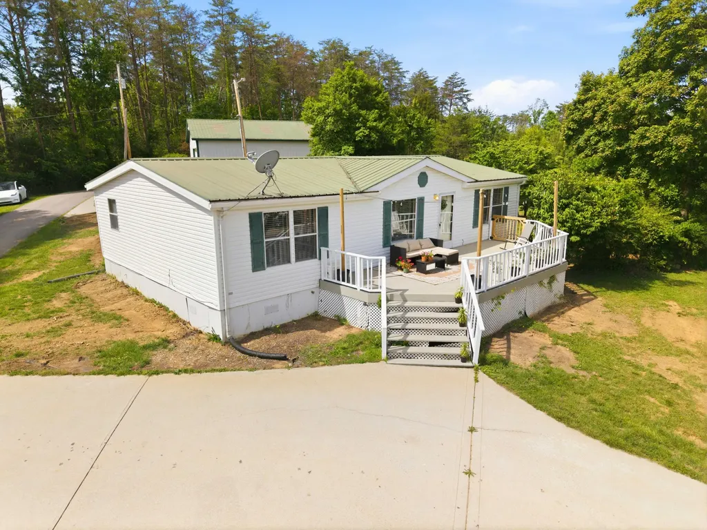 21 Pear Tree Lane Burnside KY 42519