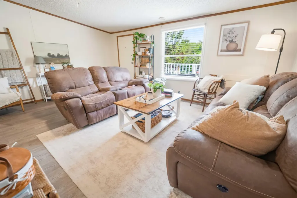 21 Pear Tree Lane Burnside KY 42519