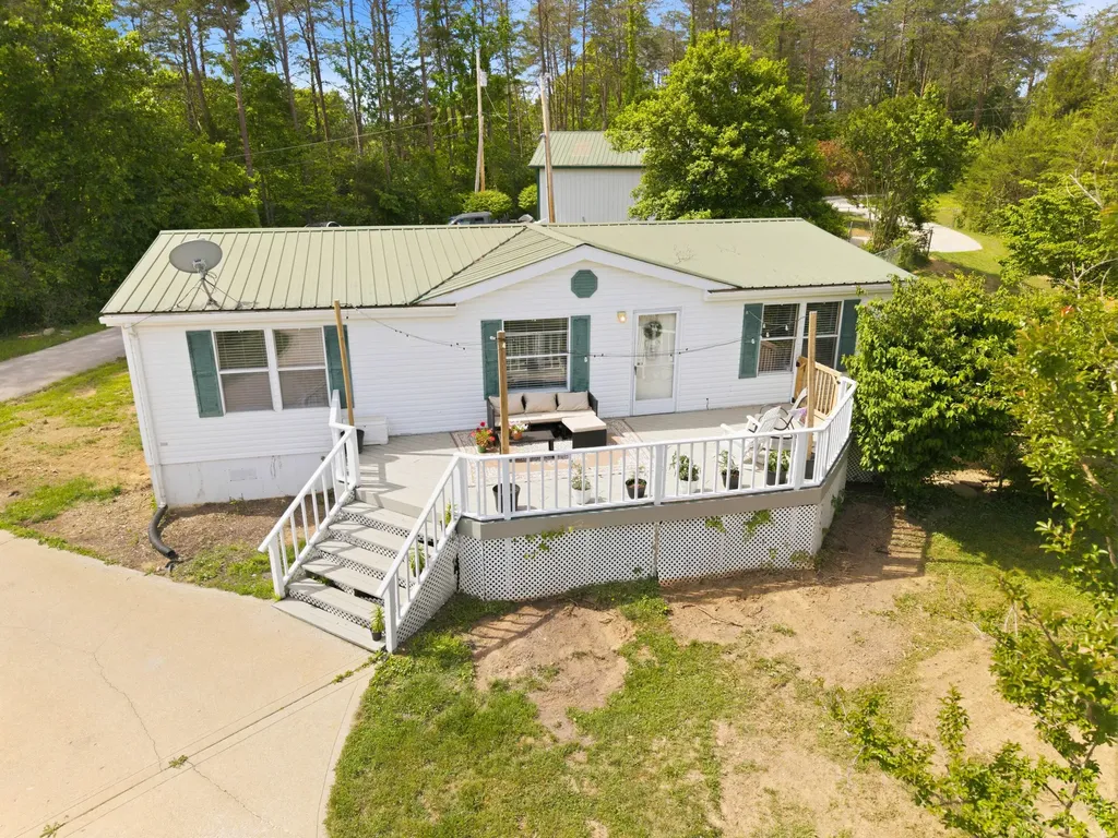 21 Pear Tree Lane Burnside KY 42519