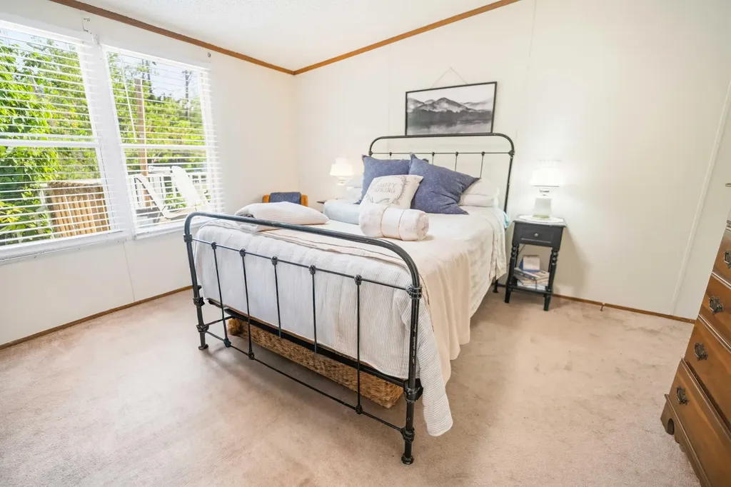 21 Pear Tree Lane Burnside KY 42519
