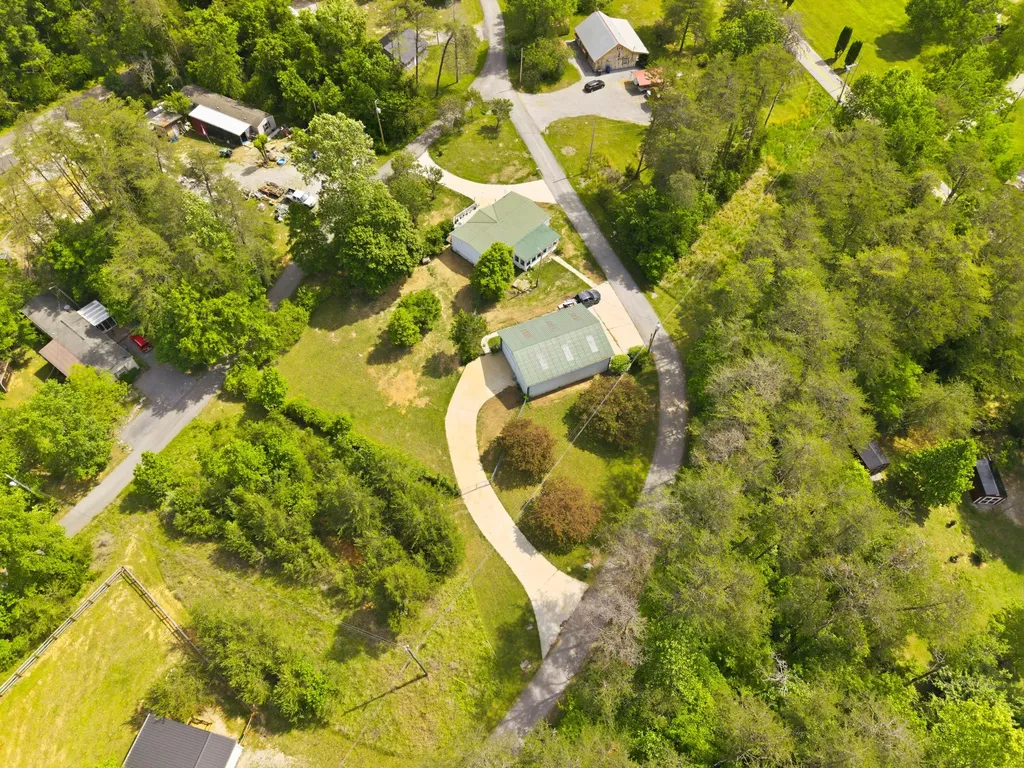 21 Pear Tree Lane Burnside KY 42519