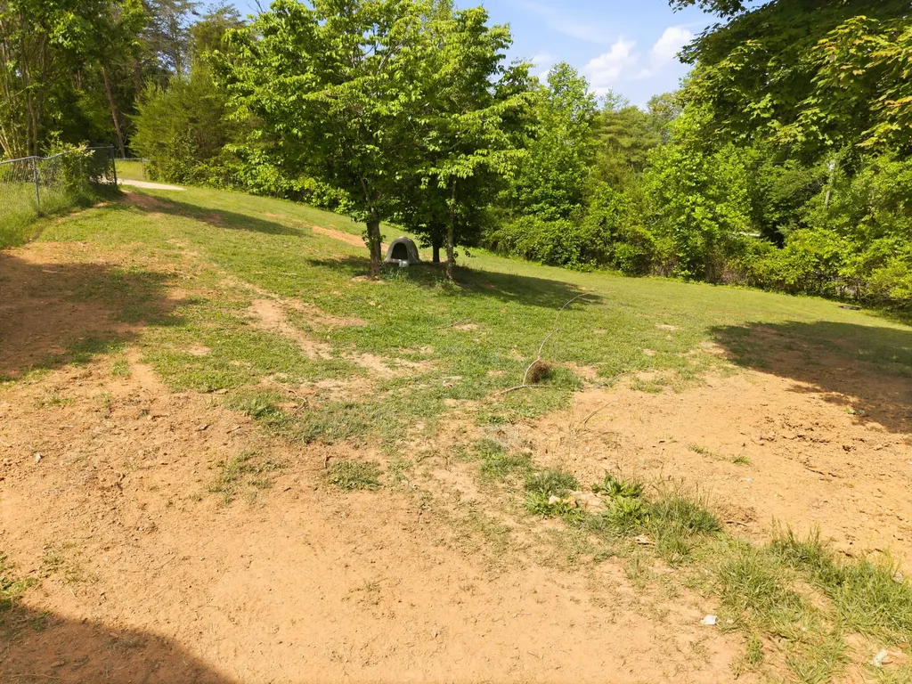 21 Pear Tree Lane Burnside KY 42519