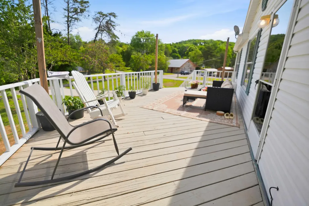 21 Pear Tree Lane Burnside KY 42519