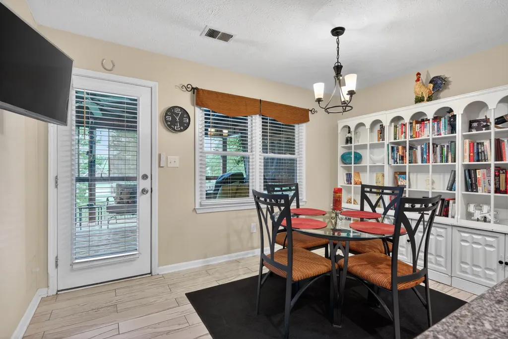3644 Beechwood Circle Lexington KY 40514