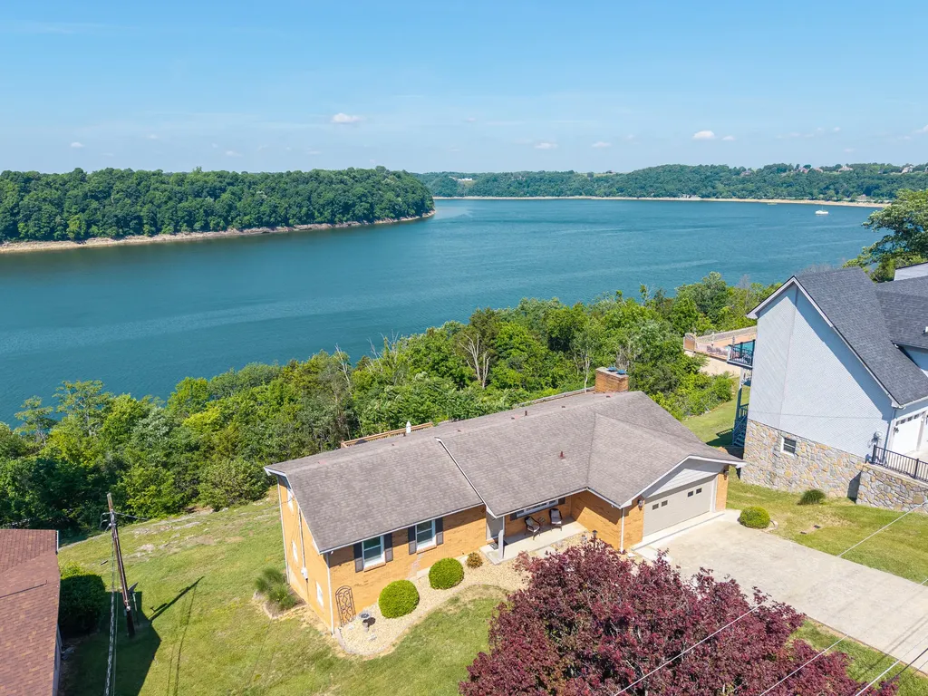 235 Lakeview Drive Somerset KY 42503
