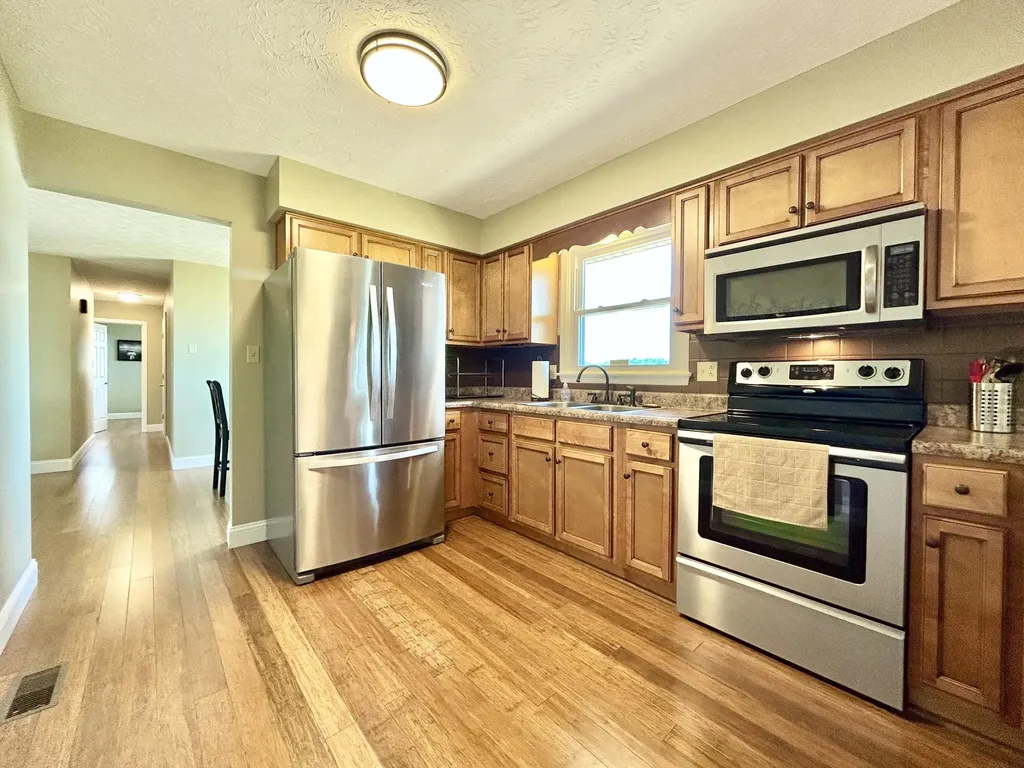 235 Lakeview Drive Somerset KY 42503