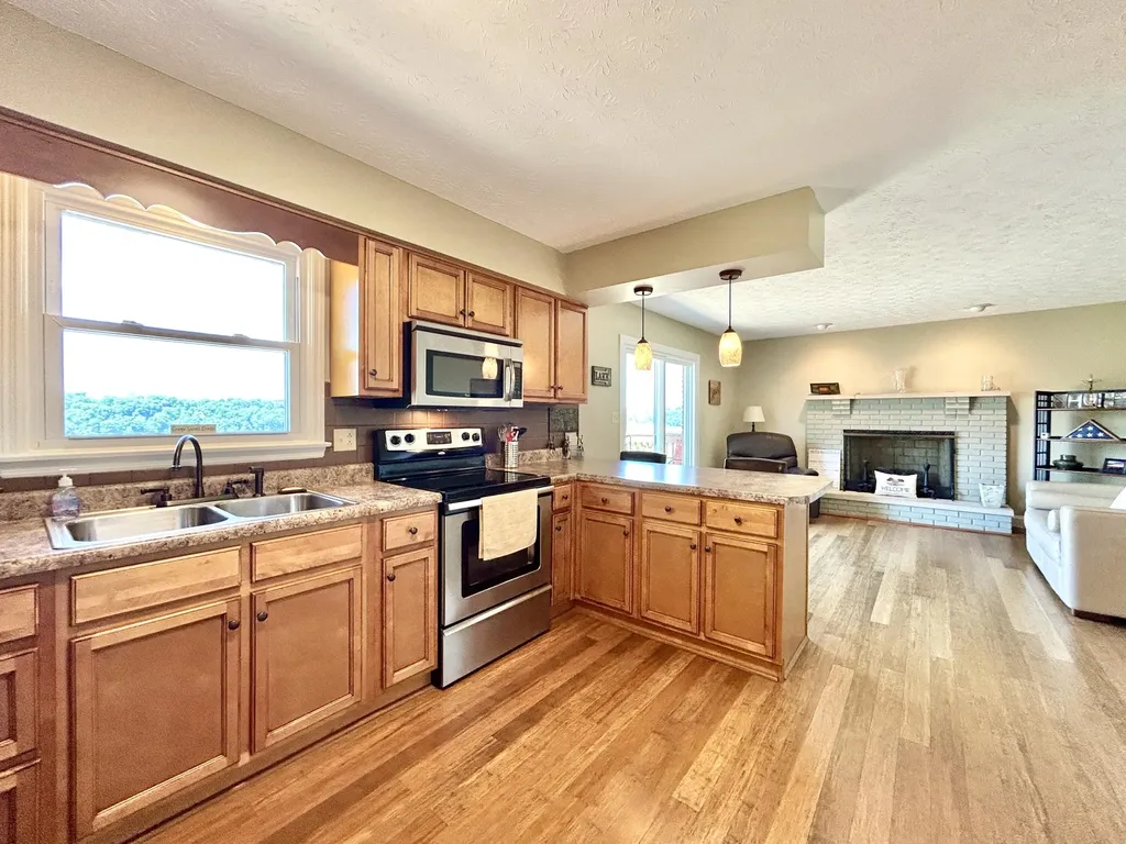 235 Lakeview Drive Somerset KY 42503