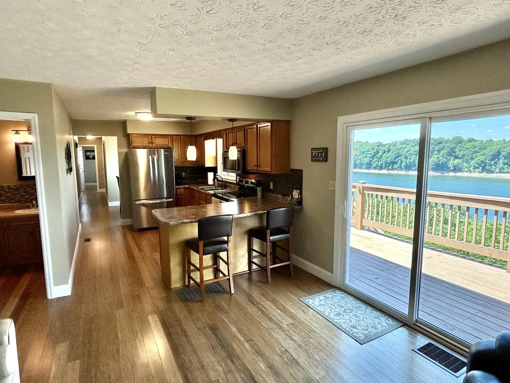 235 Lakeview Drive Somerset KY 42503