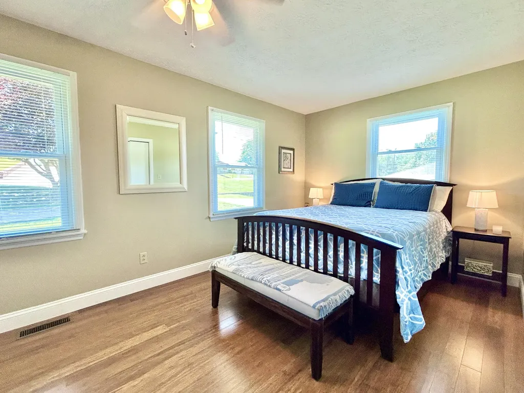 235 Lakeview Drive Somerset KY 42503