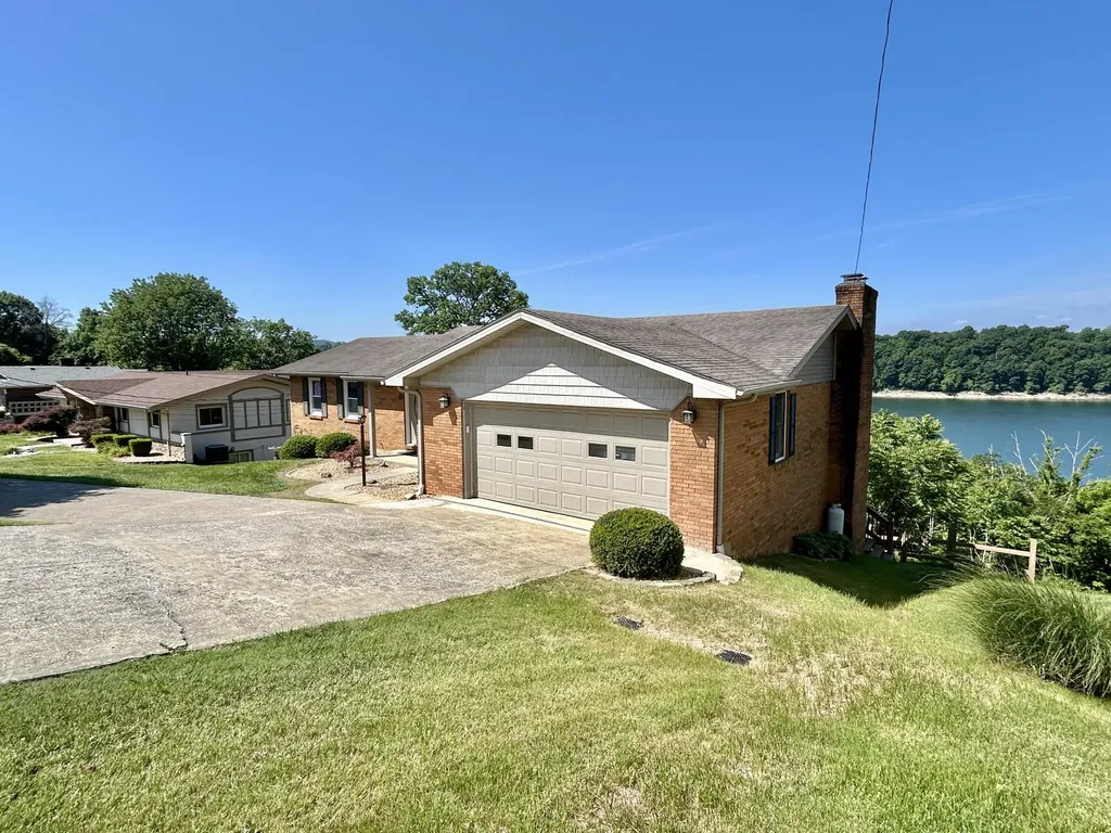 235 Lakeview Drive Somerset KY 42503