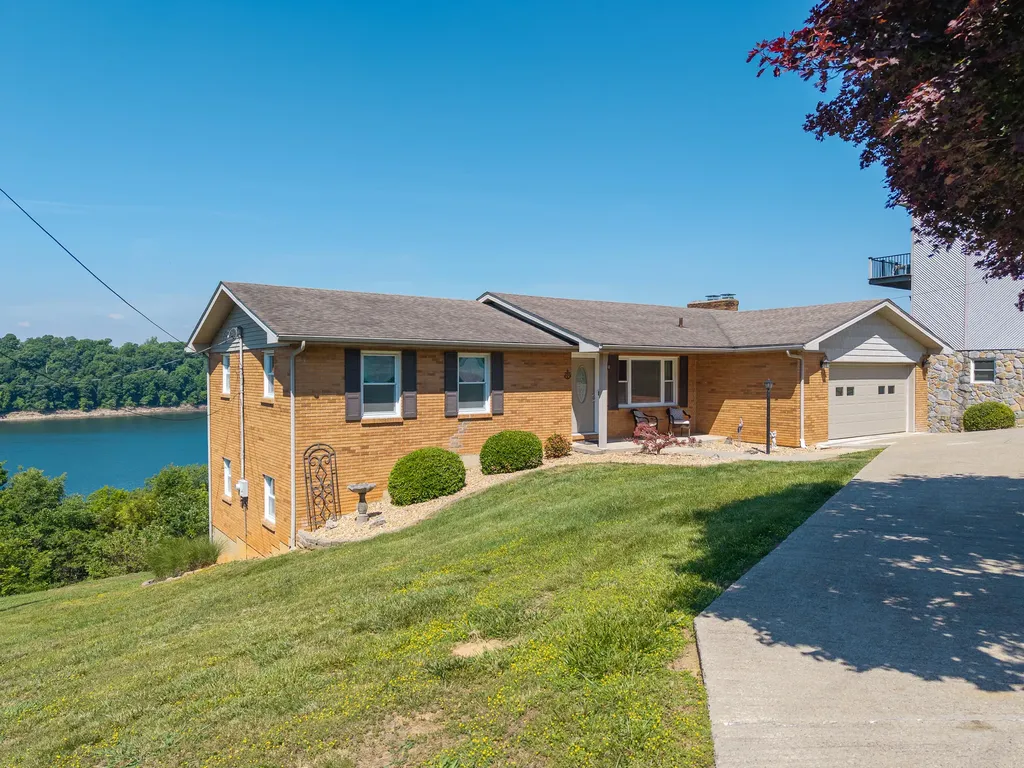 235 Lakeview Drive Somerset KY 42503
