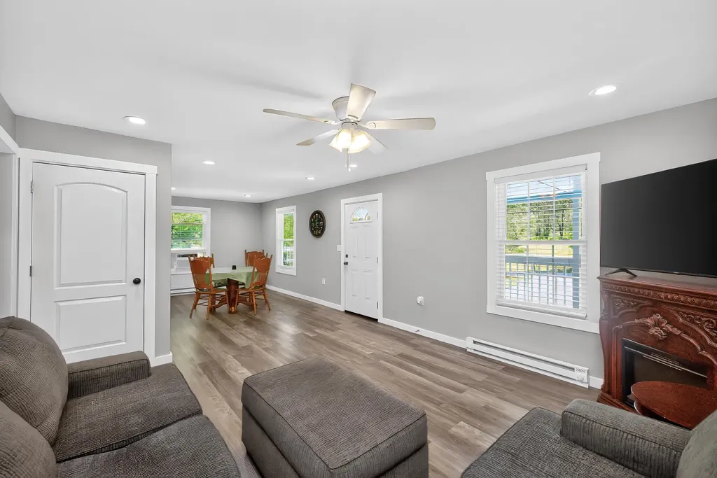 100 & 104 Vine Street Sadieville KY 40370