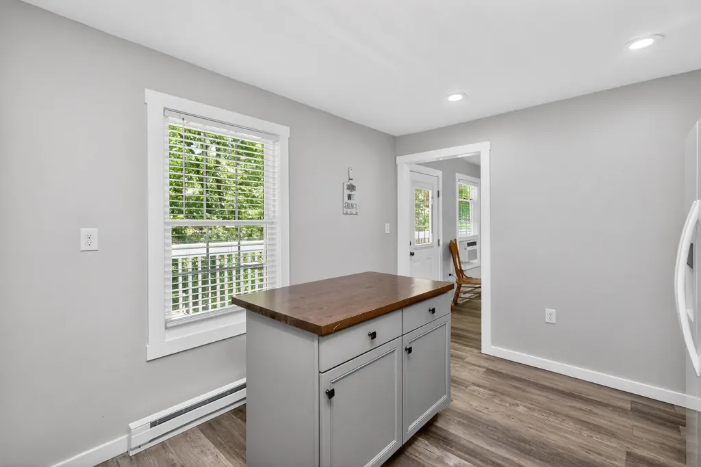 100 & 104 Vine Street Sadieville KY 40370