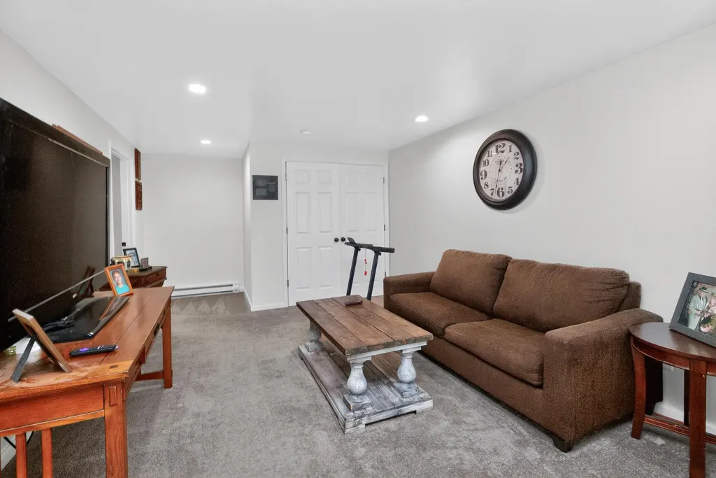 100 & 104 Vine Street Sadieville KY 40370
