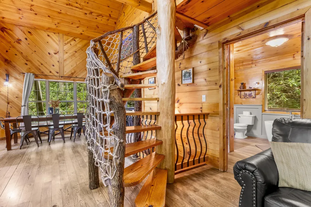 77 Lloyd Lane Stanton KY 40380