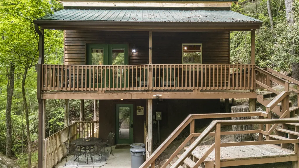 77 Lloyd Lane Stanton KY 40380