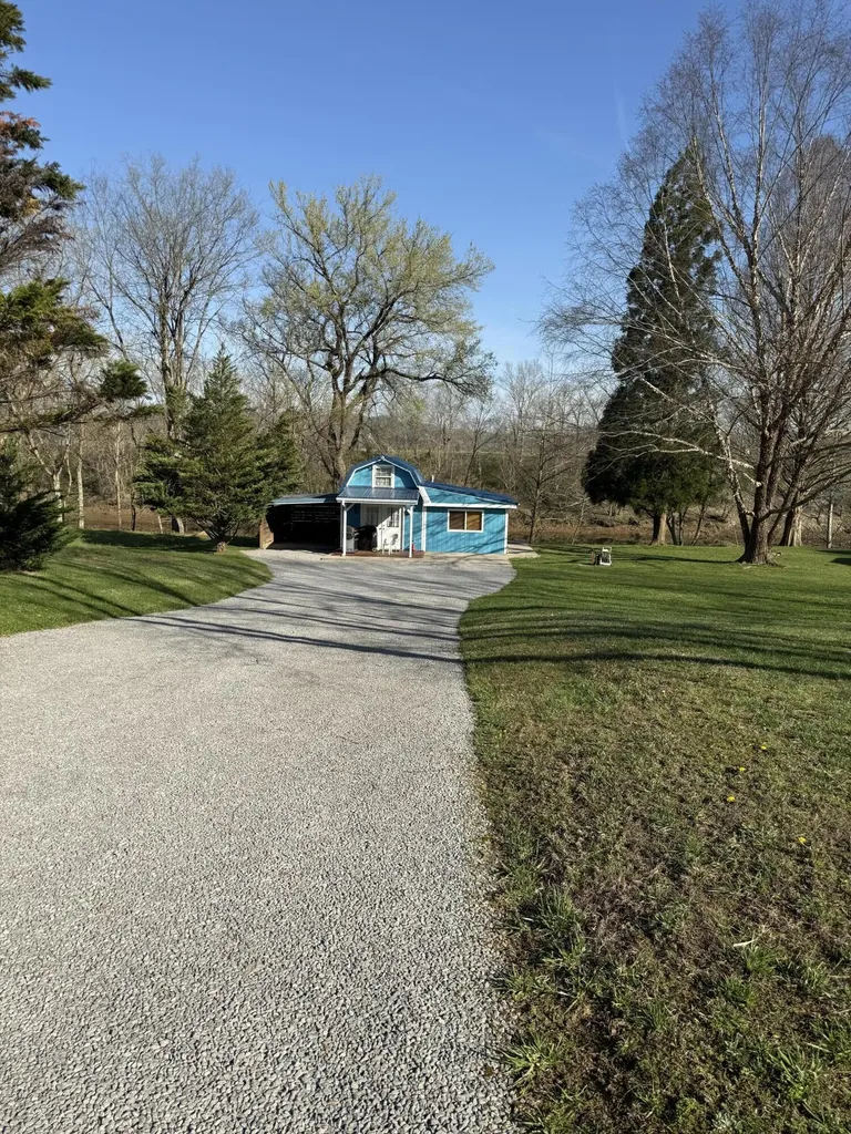 532 Campbells Ferry Lane Jamestown KY 42629