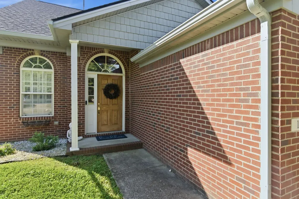 108 Back Stretch Drive Georgetown KY 40324