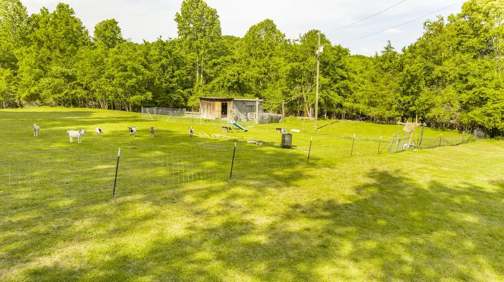 82 Abbott Broadhurst Road Monticello KY 42633
