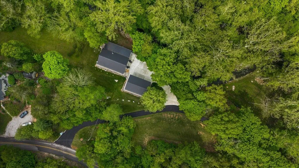 2231 Glass Mill Road Wilmore KY 40390