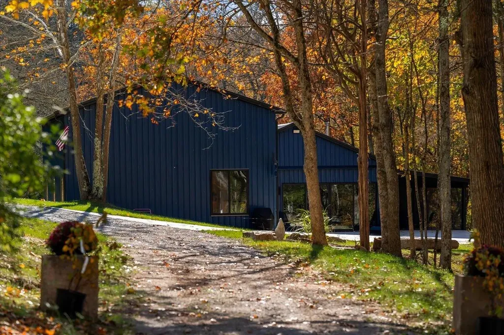 2231 Glass Mill Road Wilmore KY 40390