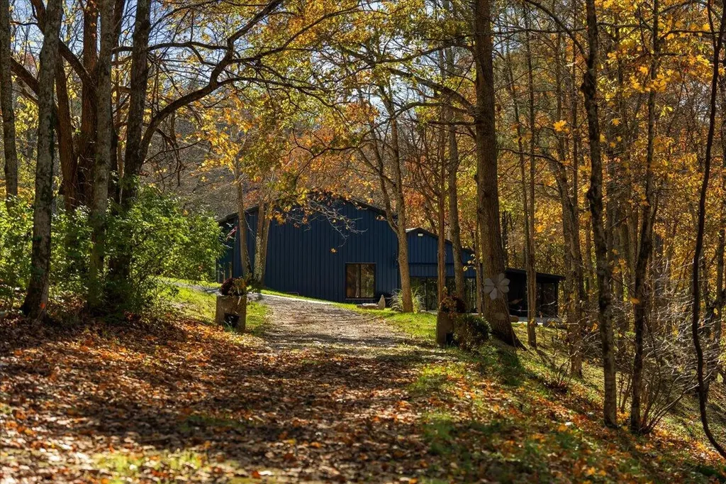 2231 Glass Mill Road Wilmore KY 40390